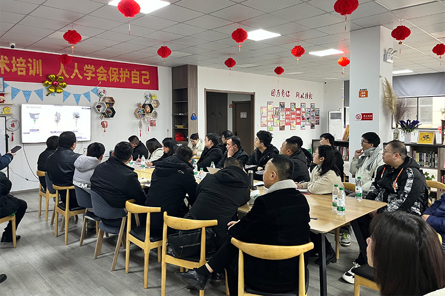 滬云集團(tuán)2025銷(xiāo)售大會(huì)成功舉辦，共繪年度銷(xiāo)售藍(lán)圖